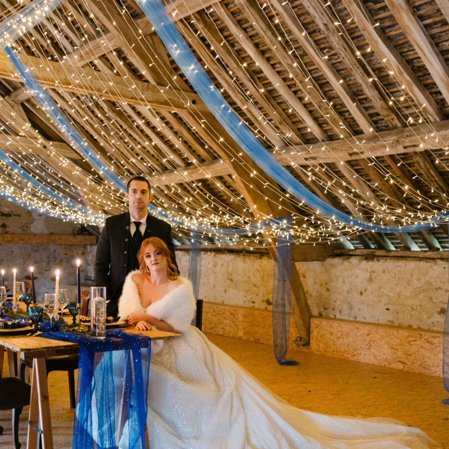 Décoration mariage, mariés à table