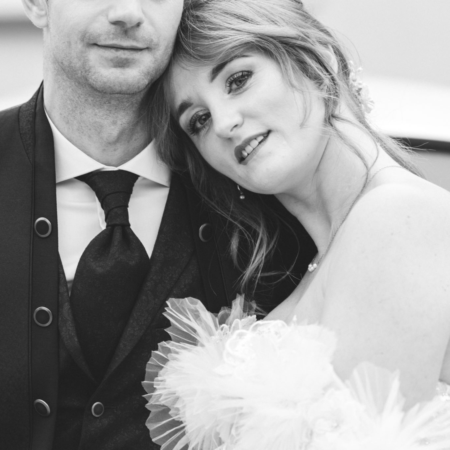 Mariés, moment de tendresse